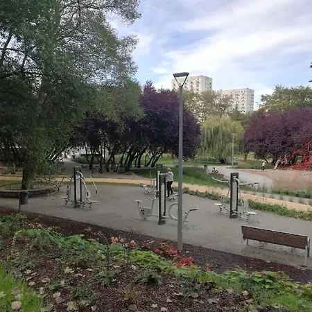 شقة Apartament-studio U Stanczyka- Przy Parku Centralnym *